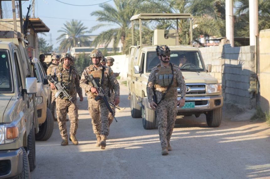 القبض على عصابة بكمين محكم وضبط 50 ألف دولار مزوّرة في شارع فلسطين ببغداد