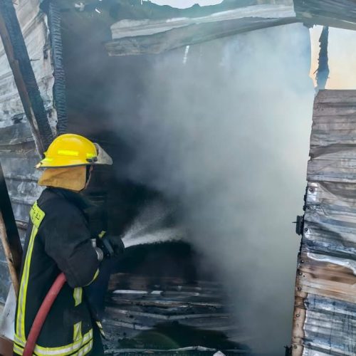 السيطرة على حريق اندلع في ساحة مزاد سفوان لبيع الأثاث جنوبي البصرة