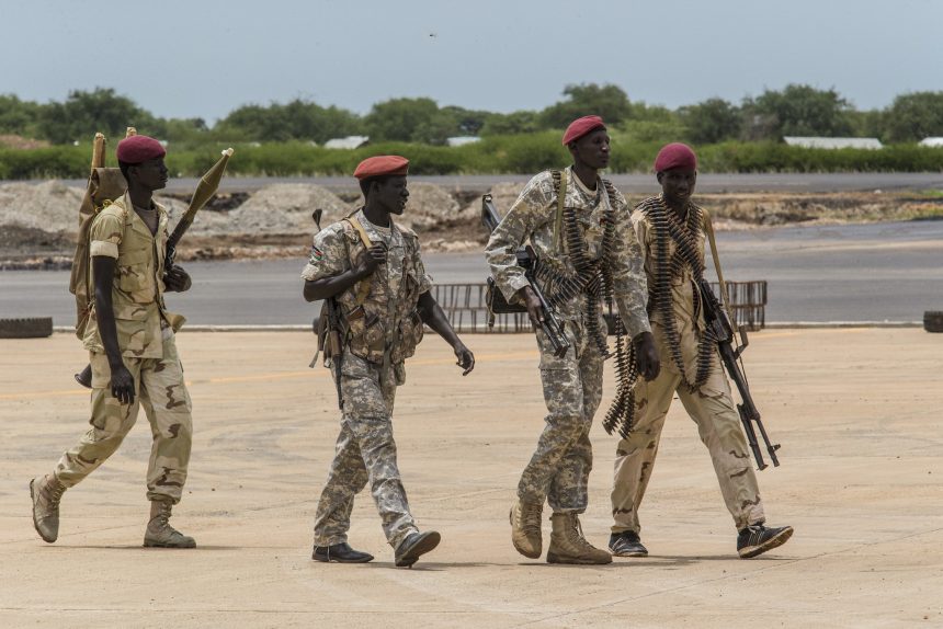 الدعم السريع: الممسكون بقرار الجيش هم العقبة أمام السلام في السودان