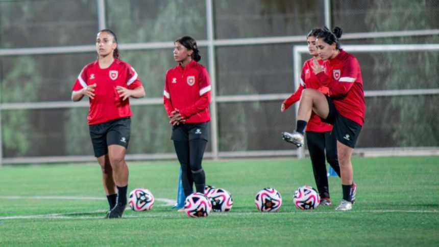 حكمان عراقيان دوليان لإدارة مباريات بطولة غرب آسيا للسيدات في جدة