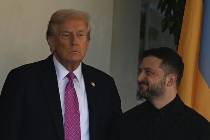 "رويترز": واشنطن تهدد أوكرانيا بقطع الأسلحة عنها لإجبارها على التسوية