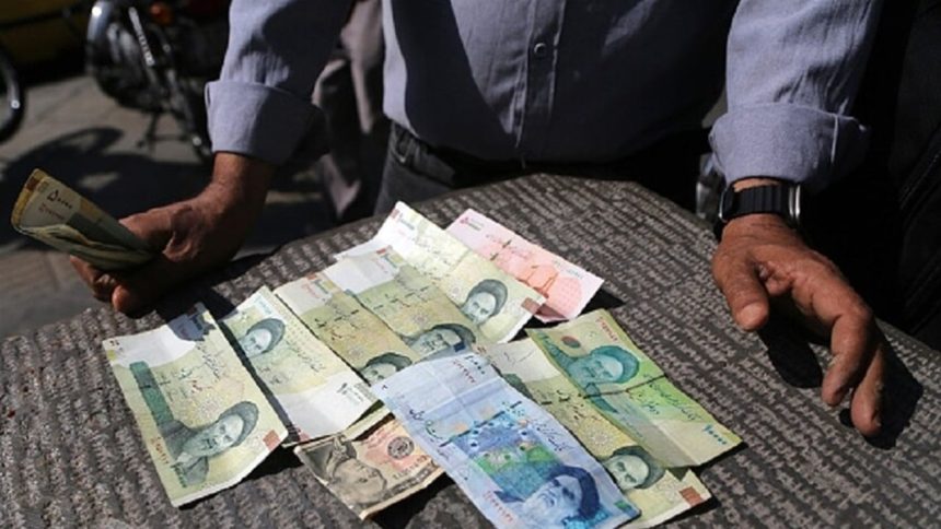 ايران تحذف اربعة اصفار من عملتها الوطنية