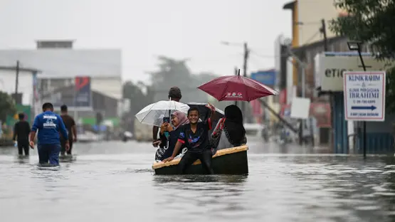 جراء الفيضانات.. تضرر 11 ألف شخص في 7 ولايات بماليزيا