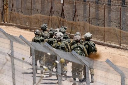 توغل قوات إسرائيلية وعمليات تجريف واسعة في جنوب سوريا