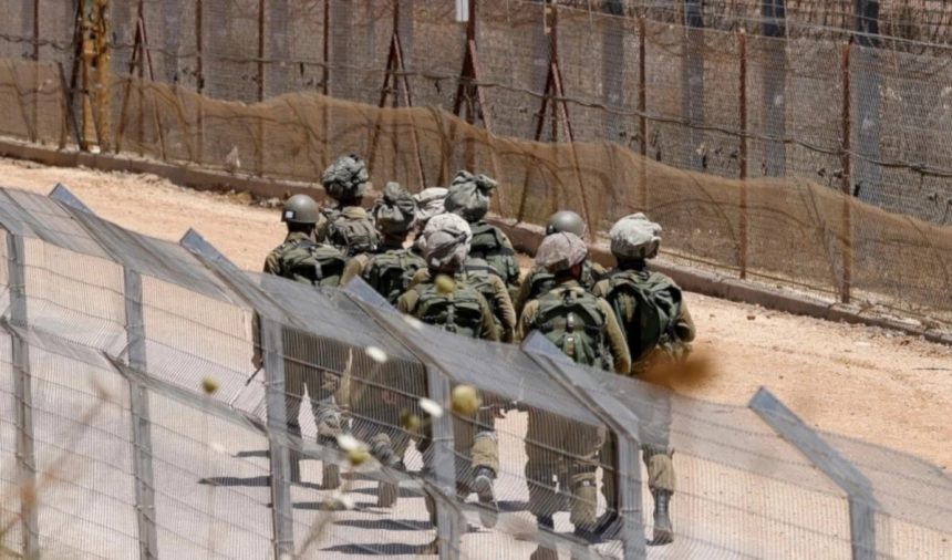 توغل قوات إسرائيلية وعمليات تجريف واسعة في جنوب سوريا