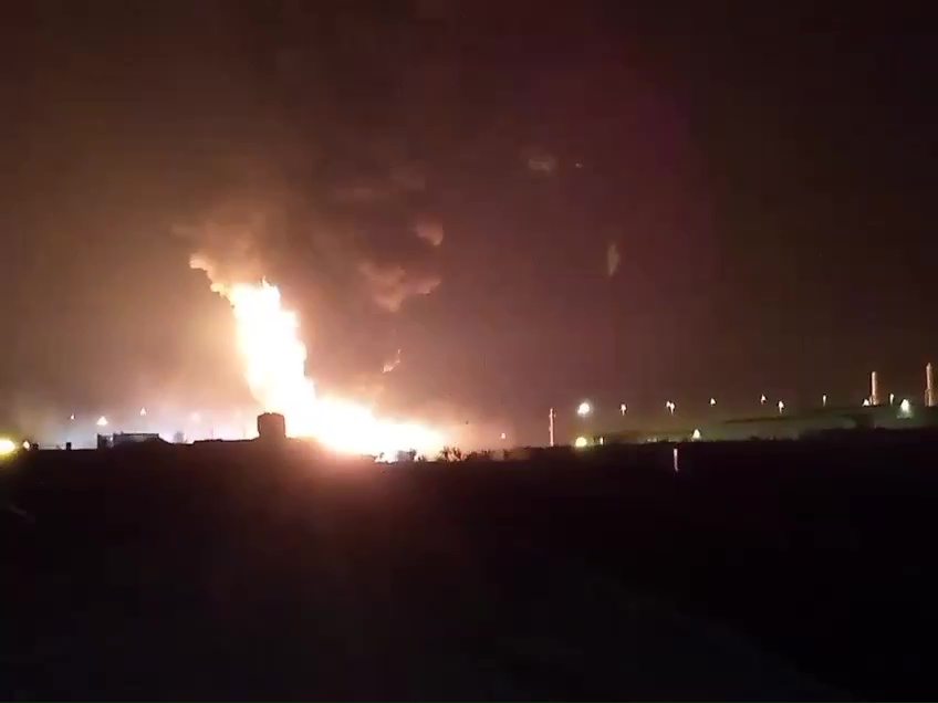 هجوم بطائرات مسيرة يستهدف حقل كورمور الغازي في السليمانية