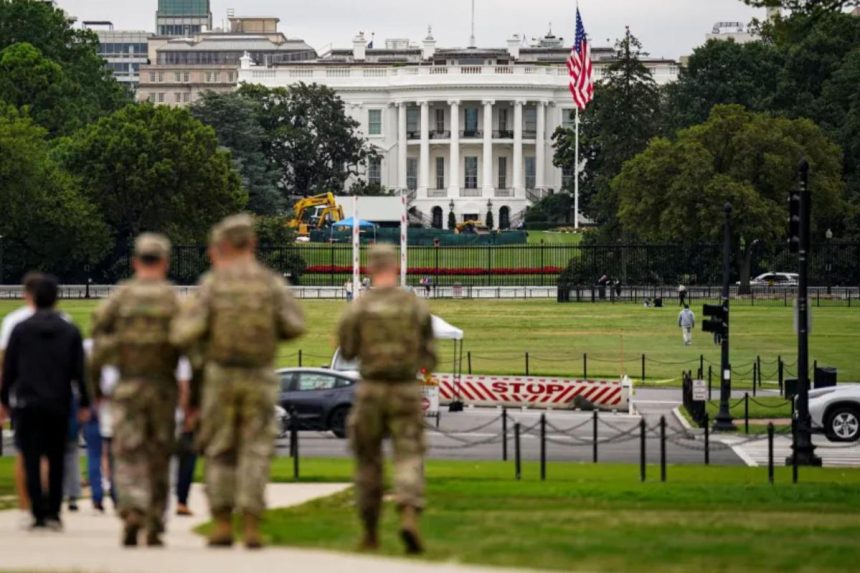 وسائل إعلام أميركية: إطلاق نار على اثنين من العسكريين قرب البيت الأبيض