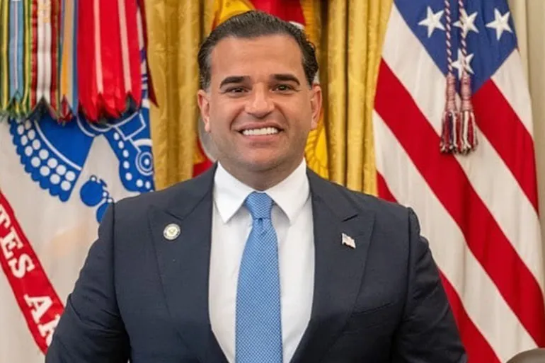 مبعوث ترامب يدعو الحكومة العراقية لتحديد المسؤولين عن استهداف حقل كورمور وتقديمهم للعدالة