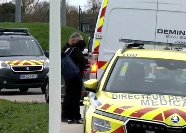 العثور على أربعة مهاجرين عراقيين أحياء داخل شاحنة مبردة في فرنسا