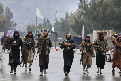 باكستان: نظام طالبان الأفغاني يمثل تهديداً للمنطقة وللعالم