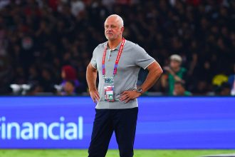 غراهام أرنولد: هدفنا تحقيق الفوز في مباراة الغد امام البحرين