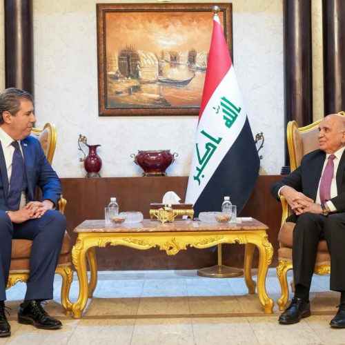 وزير الخارجية يدعو واشنطن لإعادة النظر في تحذيرات السفر الى العراق