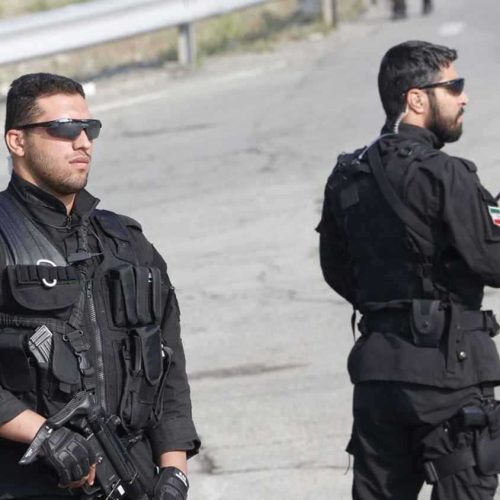 إيران تعلن تفكيك خلية تابعة لجماعة "خلق" في طهران