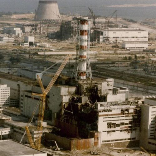 الطاقة الذرية: تضرر الدرع الواقي لمحطة تشرنوبل النووية بسبب هجوم بطائرة مسيرة