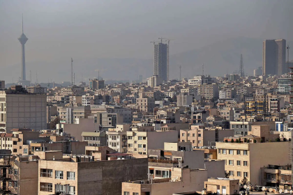 طهران: العراقيون هم أكبر المشترين للعقارات في إيران ويستثمرون بمحطات الوقود وتعبئة التمور والزبيب