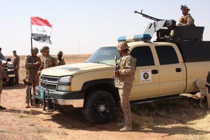 الاستخبارات العسكرية تحبط عملية تهريب مواد صناعية وغذائية إلى ديالى