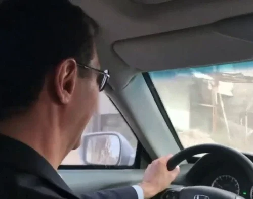 تسريبات تكشف أحاديث بين الأسد ولونا الشبل: لعن الغوطة وسخر من جنود سوريين قبلوا يده