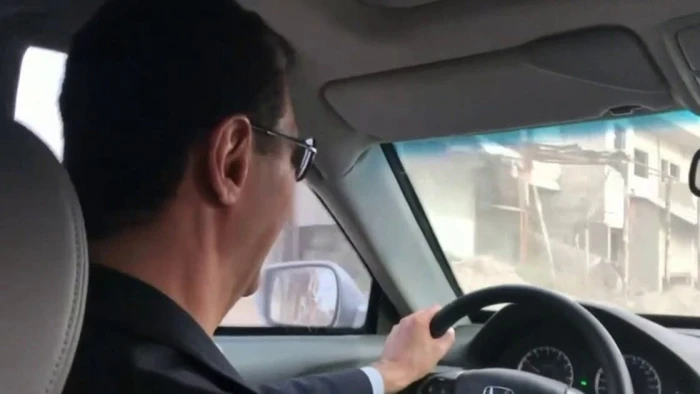 تسريبات تكشف أحاديث بين الأسد ولونا الشبل: لعن الغوطة وسخر من جنود سوريين قبلوا يده