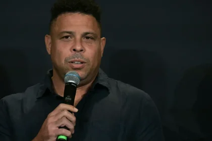 الظاهرة رونالدو يتوقع: طرفا نهائي المونديال هما إسبانيا والبرازيل