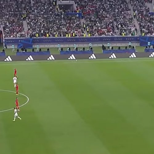 انطلاق الشوط الثاني بين العراق والسودان في بطولة كأس العرب