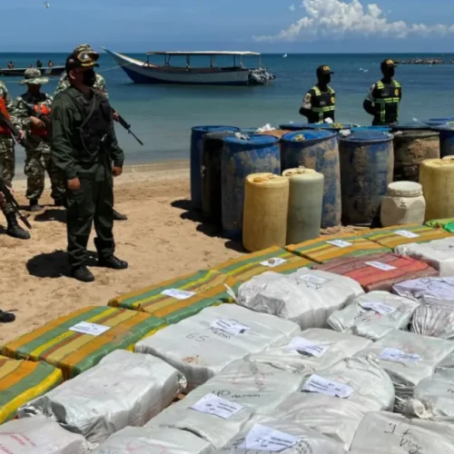 تقرير: التبرير الأمريكي لمحاربة المخدرات في فنزويلا لا يتطابق مع حجم التهديد الفعلي