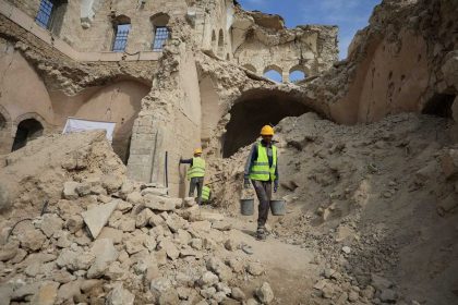 "جدار برلين".. خلافات وشروط متبادلة تعرقل المرحلة الثانية من اتفاق غزة