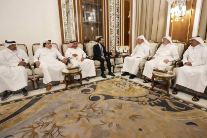 الرئيس الحلبوسي يبحث مع رئيس مجلس الشورى القطري في الدوحة العلاقات الثنائية بين البلدين