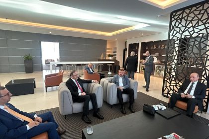 وزير الداخلية يصل بروكسل للمشاركة بمؤتمر التحالف العالمي لمكافحة تهريب المهاجرين