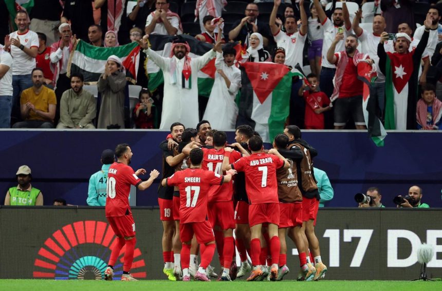 الاردن والامارات تتأهلان الى ربع نهائي بطولة كأس العرب