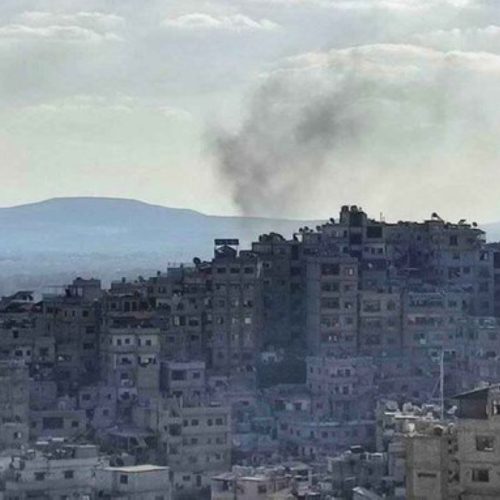 اعلام سوري: قذائف مجهولة المصدر سقطت في محيط مطار المزة بالعاصمة دمشق