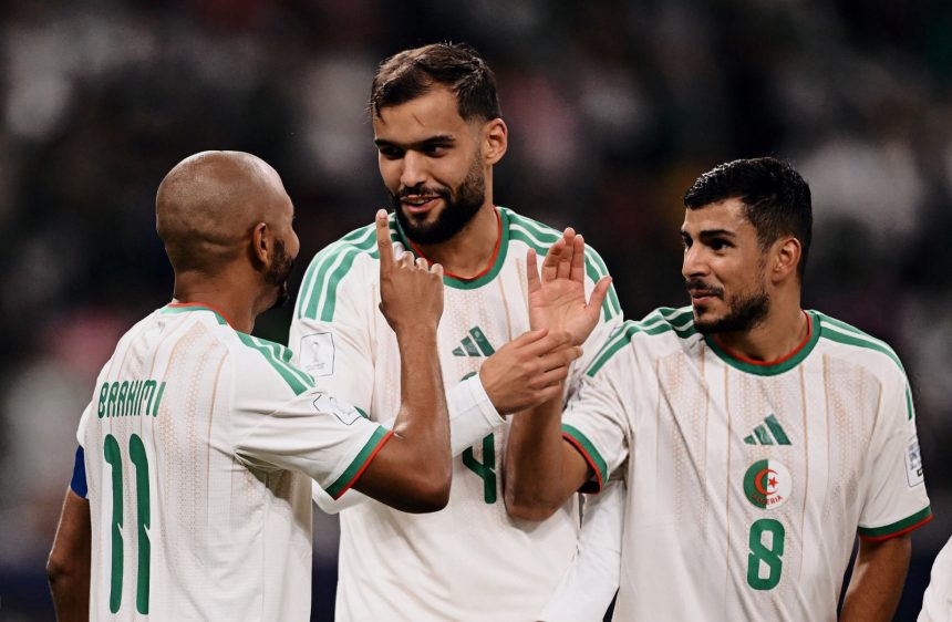 المنتخب الجزائري يسجل الهدف الاول في مرمى العراق