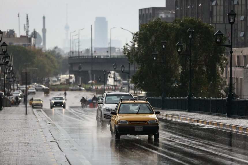 الرئيس الحلبوسي وأمير قطر يؤكدان أهمية التعاون وتوحيد المواقف في المحافل الإقليمية والدولية