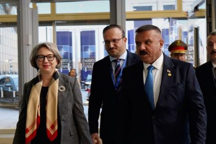 وزير الداخلية يؤكد من بروكسيل حرص العراق على الاستفادة من الخبرات لدى حلف الناتو