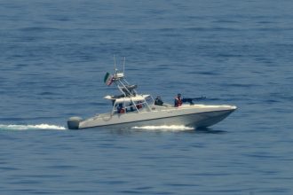 إيران تصادر ناقلة نفط تحمل 6 ملايين لتر في خليج عمان