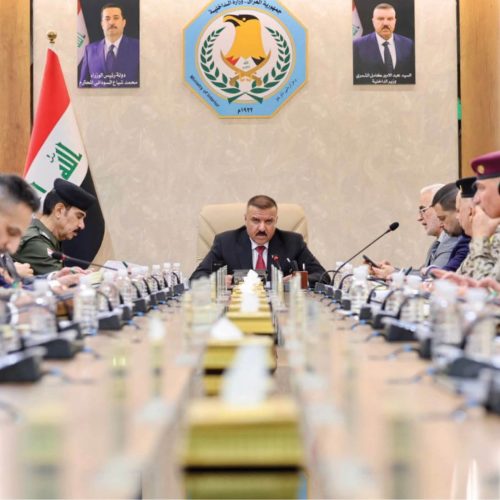 وزير الداخلية يوجه بالاستعداد الكامل للزيارة الرجبية وتوفير الأجواء الآمنة