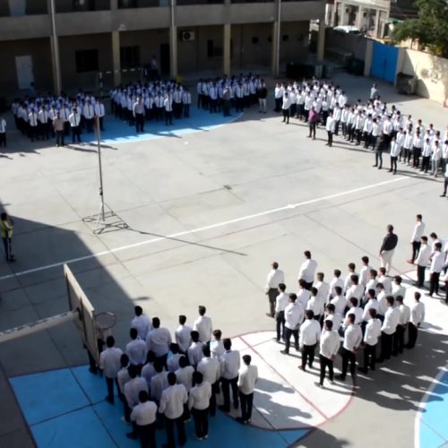 وزارة التربية توجه بإيقاف الاصطفاف المدرسي والانشطة الخارجية