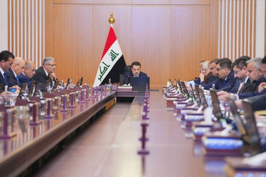 مجلس الوزراء يقرر إعفاء عدد من المسؤولين وتدوير آخرين ضمن قرار تجميد أموال الارهابيين
