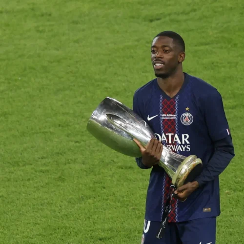 الفرنسي عثمان ديمبلي يفوز بجائزة "ذا بيست" لأفضل لاعب في العالم