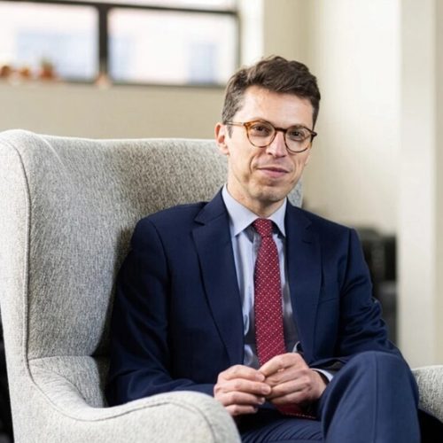 مقتل أستاذ طاقة نووية أمريكي قرب بوسطن بطلق ناري