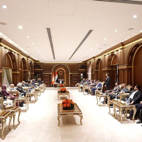 الرئيس الحلبوسي يؤكد على اعضاء كتلة "تقدم" ان يكونوا قدر المسؤولية بالحفاظ على الاستحقاقات