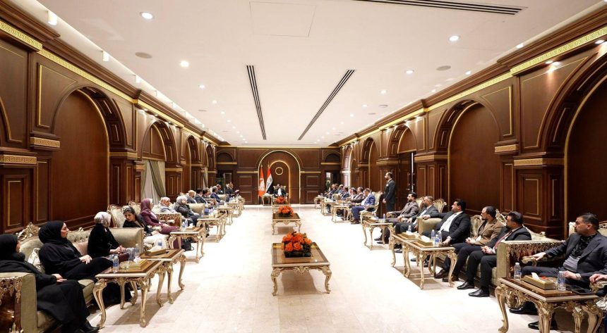 الرئيس الحلبوسي يؤكد على اعضاء كتلة "تقدم" ان يكونوا قدر المسؤولية بالحفاظ على الاستحقاقات