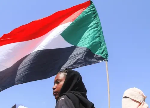 مصر: وحدة السودان أحد أهم "الخطوط الحمراء" ولن نسمح بانفصال أي جزء من أراضيه