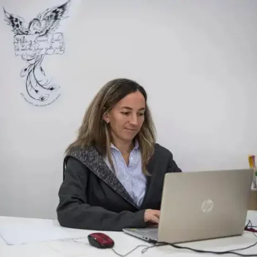 عشت في بيئة عدائية.. هجوم ناري من طبيبة ريال مدريد السابقة على النادي