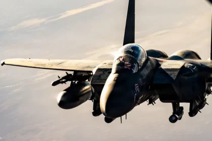 المرصد: مقتل 5 عناصر من داعش بالضربات الأميركية في سوريا