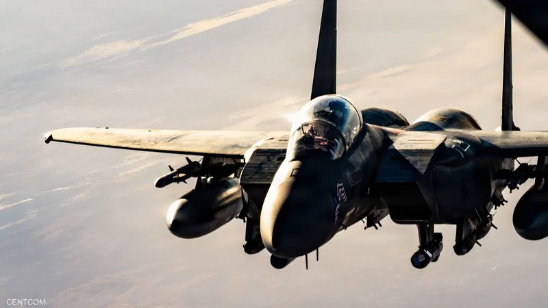 المرصد: مقتل 5 عناصر من داعش بالضربات الأميركية في سوريا