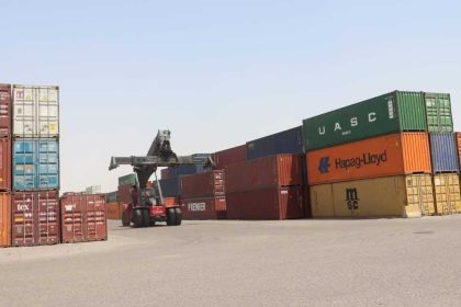 العراق يضبط شحنات كبيرة من الأدوية المهربة مخفية خلف مواد رخيصة الثمن بميناء أم قصر