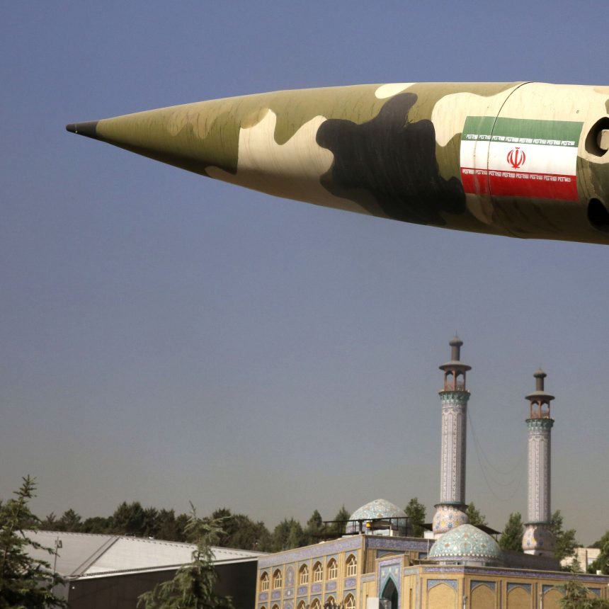 هيئة الأركان الإيرانية: تهديدات إسرائيل دليل تخبط