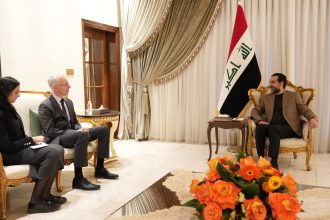 الرئيس الحلبوسي يبحث مع السفير الألماني تعزيز التعاون الاقتصادي والامني بين البلدين