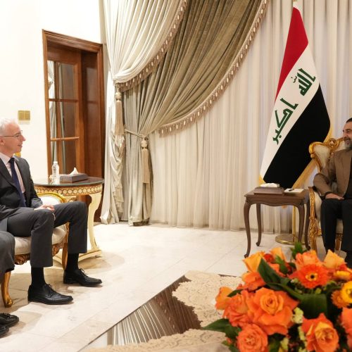 الرئيس الحلبوسي يبحث مع السفير الألماني تعزيز التعاون الاقتصادي والامني بين البلدين