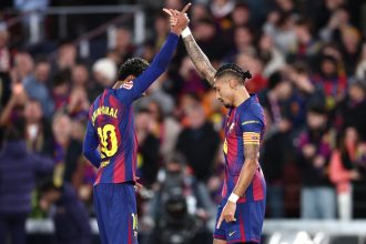 برشلونة يهزم فياريال ويعزز صدارته للدوري الاسباني